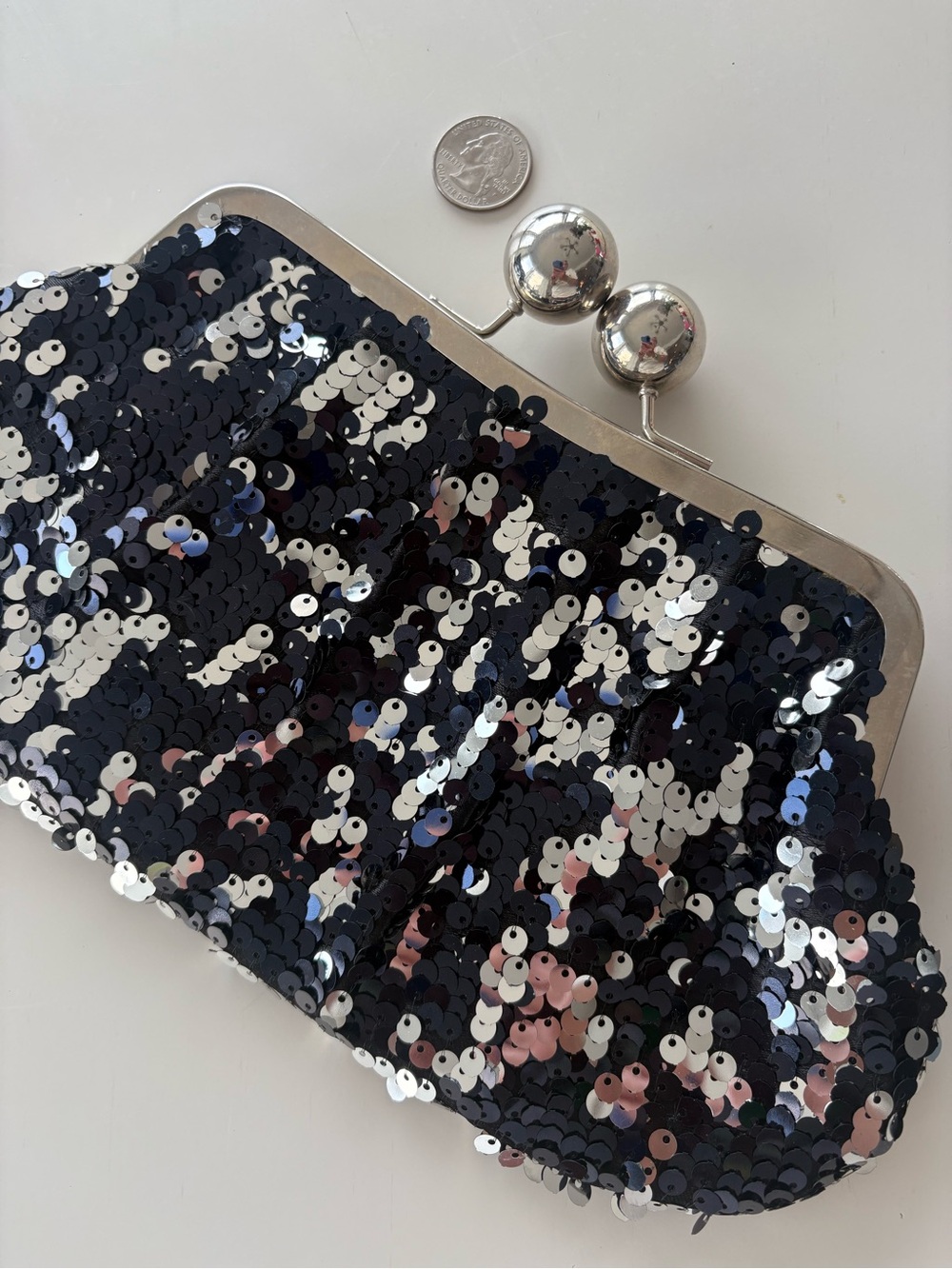 Silver Sequin Kiss-Lock Clutch Bag with Chain
